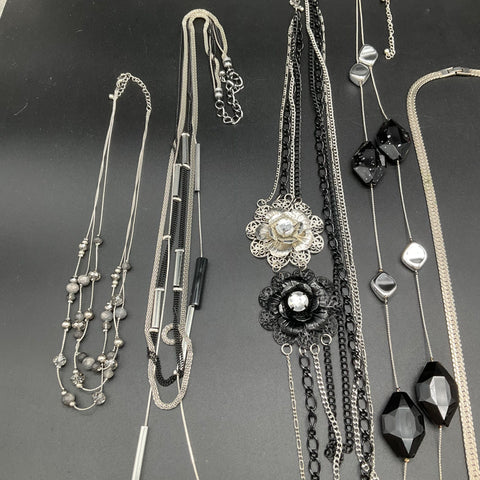 Mixed Costume Fashion Jewelry Lot of 12 Necklaces Vintage to Modern 1.18 lbs