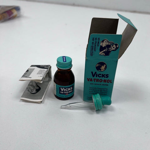 Vintage Apothecary Medicine Lot Vicks Mead's Sentinel 3 Pieces Display Only