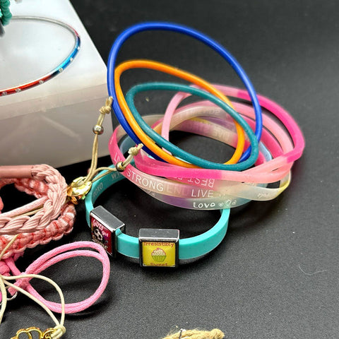 Kids Colorful Beaded Jewelry Lot of 50 Heishi Loom Band Sanrio Juicy Style