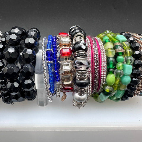 Assorted Fashion Jewelry Lot 41 Bracelets Bangles Cuffs Beaded Stretch Styles