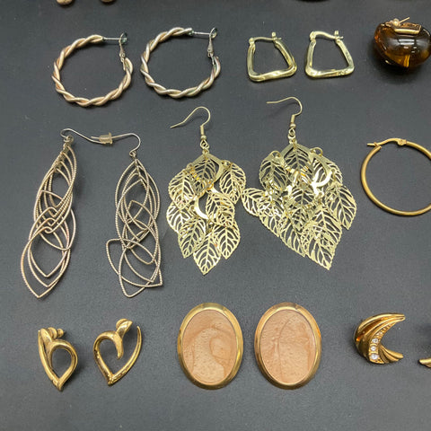 Vintage Gold Tone Fashion Earring Lot 18 Pairs Hoops Dangles Studs Rhinestones