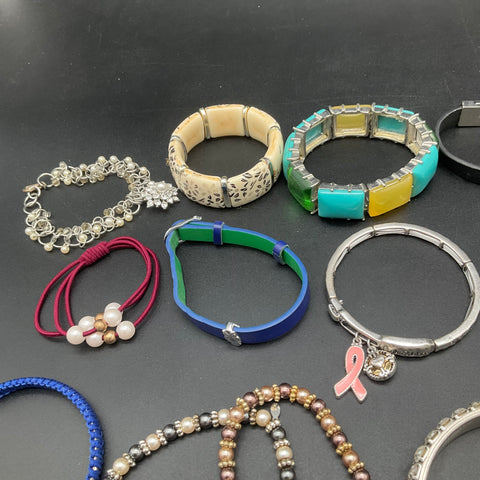 Fashion Jewelry Lot of 26 Bracelets Bangles Cuffs Beaded Rhinestone Boho Relic