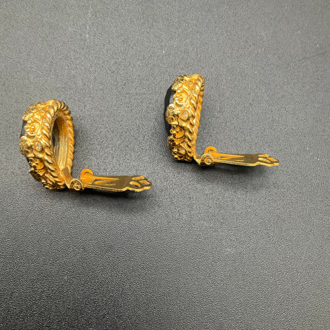 Vintage Alice Caviness Gold Tone Blue Glass Teardrop Clip Earrings Signed