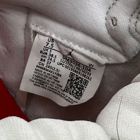 Lot of 2 Nike Air Jordan 1 High & Dunk High Up Sneakers Womens Size 7.5