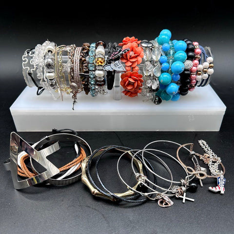 Mixed Fashion Costume Jewelry Lot 25+ Beaded Charms Bangles Cuffs Bracelets