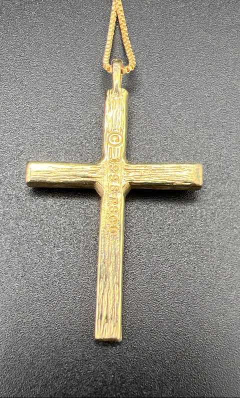 Vintage PSCO 1998 Gold Tone Rainbow Rhinestone Cross Pendant Necklace Signed