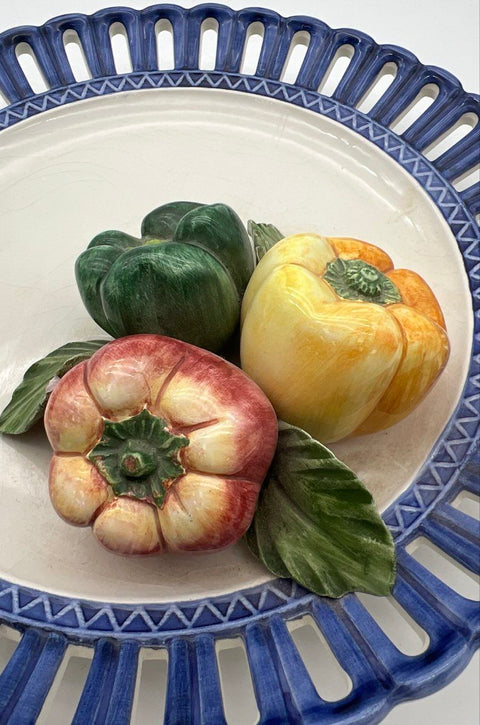 Italian Ceramic Decorative Wall Plate 3D Bell Peppers Reticulated Rim 10" Italy