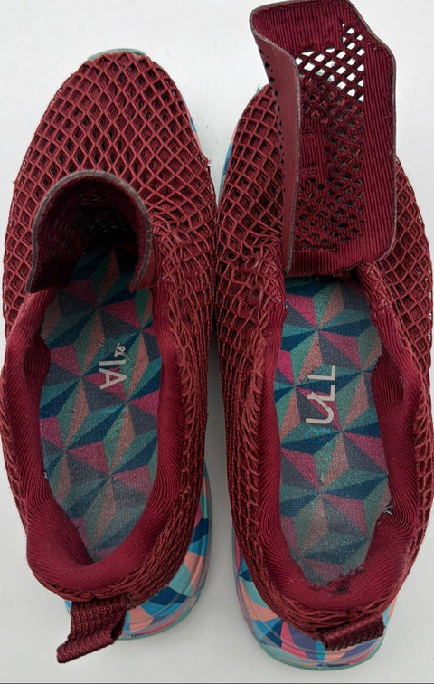NOBULL Mesh Runner Burgundy Prismatic Geometric Running Shoes Size Men 5.5