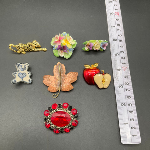 Vintage Jewelry Lot 7 Brooches Rhinestone Floral Porcelain Enamel Leopard Bear