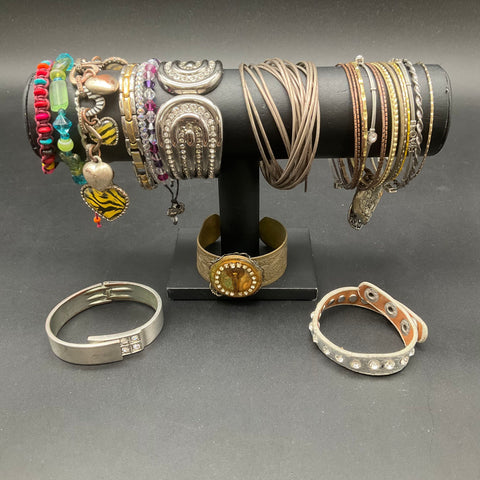 Costume Fashion Rhinestone Beaded Bracelets Bangles Cuffs Jewelry Lot of 18