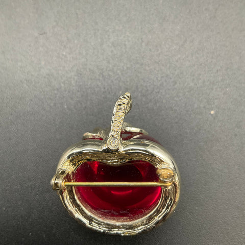 Vintage Sarah Coventry Jelly Belly Red Apple Brooch Gold Tone Mid-Century 1.5"