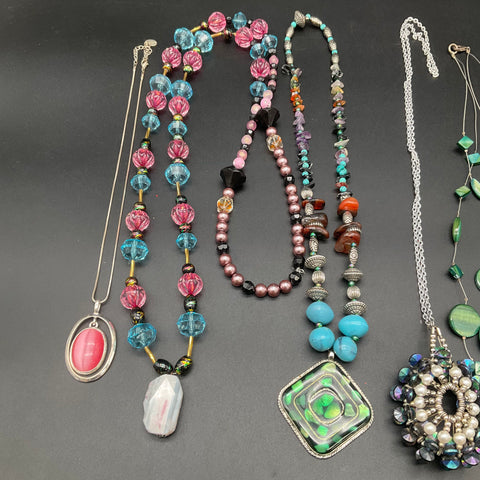 Costume Jewelry Lot 8 Necklaces Beaded Shell Floral Pendants Mixed