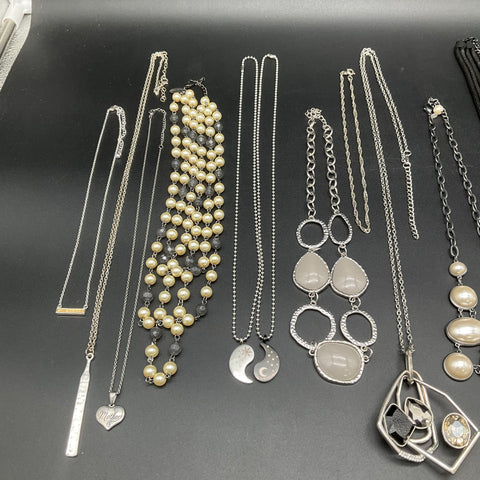 Vintage to Modern Costume Jewelry Lot 14 Necklaces Pendants Faux Pearl Beads