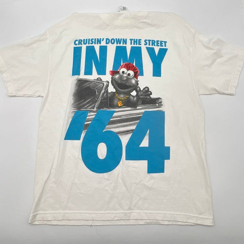 Sesame Street Men's White Elmo Cruisin Down Street In My 64 Graphic Tee Size XL