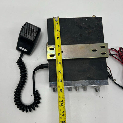 Vintage Midland 13-883B CB Radio Transceiver With Microphone & Bracket 1976