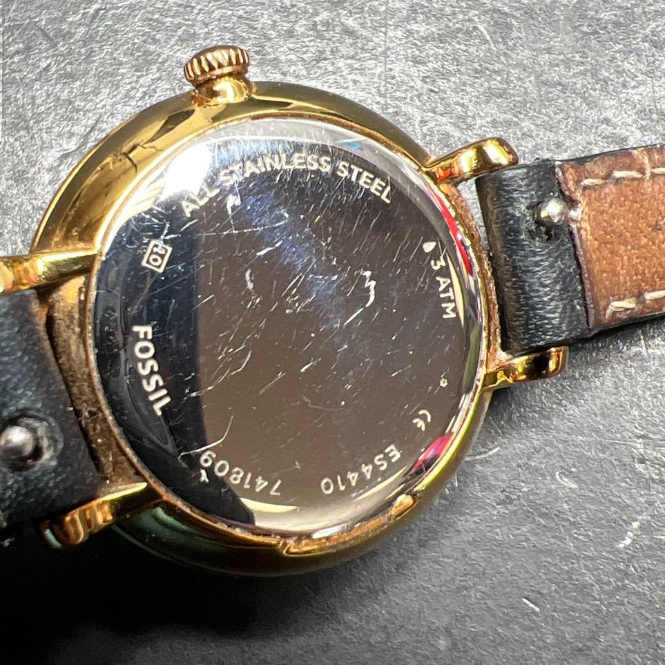 Fossil ES4410 Analog Wristwatch Worn Band New Battery
