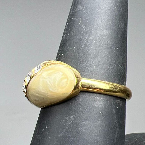 Avon Tailored Elegance Gold Plate Enamel Rhinestone Ring Size 8.25 4.75g