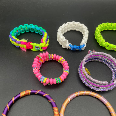 Modern Fashion Bracelet Lot Paracord Fabric Wrapped Bangles Beaded Metal 27pc