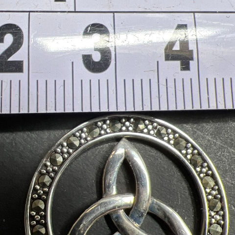 Anu 925 Sterling Silver Marcasite Accent Celtic Knot Pendant Necklace 4.8g