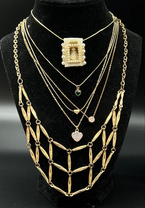 Vintage Modern Gold Tone Jewelry Lot 12 Necklaces Pendants Chains Bib Heart