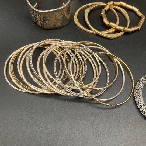Pura Vida Fashion Costume Bracelet Jewelry Lot 35+ Bangles Cuffs Mixed Styles