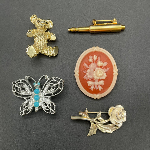 Vintage Costume Jewelry Lot 15 Brooches Pins Gerrys AJC Natty Creations Cameo
