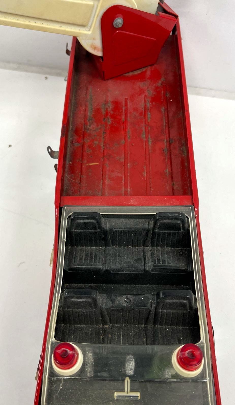 VTG Tonka City of Blazedale Red Metal Fire Truck Toy With Extendable Ladder