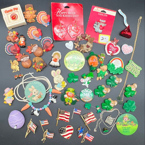 Vintage Holiday Costume Jewelry Lot 52pc Hallmark Thanksgiving Patriotic Pins