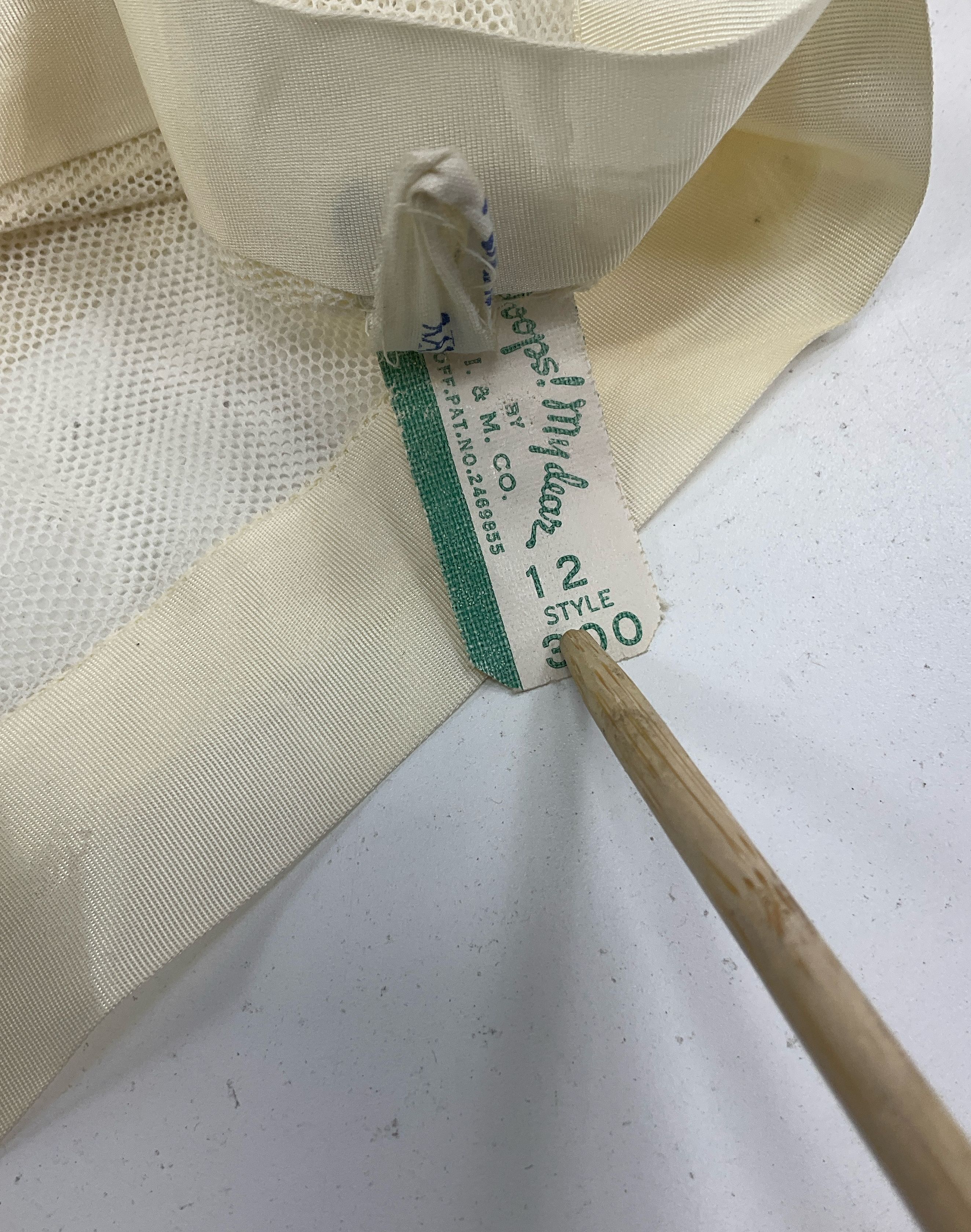 Vintage Hoops! My Dear Women's Ivory Hoop Skirt Crinoline Mesh Underskirt Sz XS