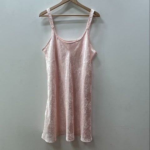 Lot of 4 Women's Vintage Sleepwear Robe Nightgown Slip Sz XL-1X Vanity Fair