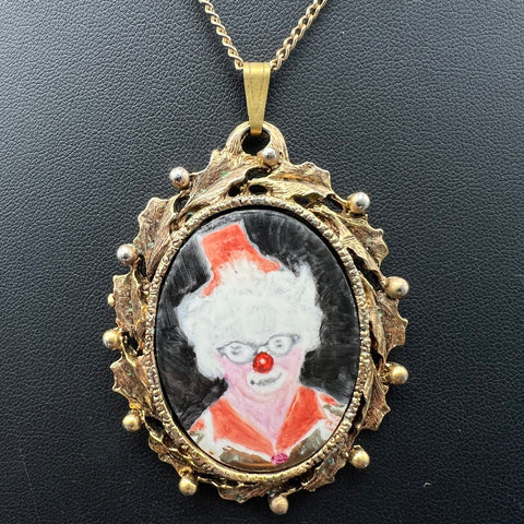 Vintage Sarah Cov Gold Tone Hand Painted Clown Mirror Back Pendant Necklace