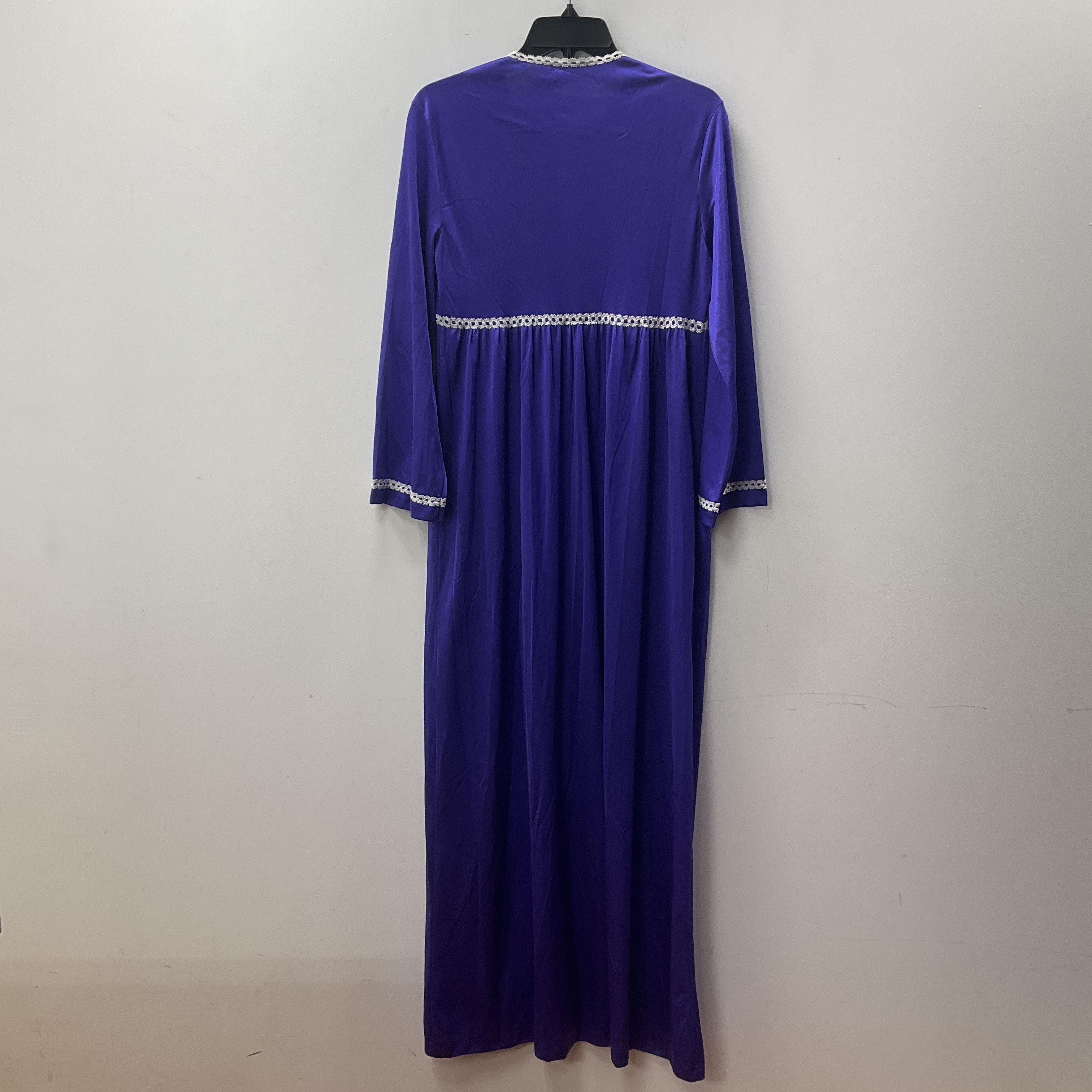 Formfit Rogers Women's Royal Purple Loungewear Gown Lace Trim Size M Vintage