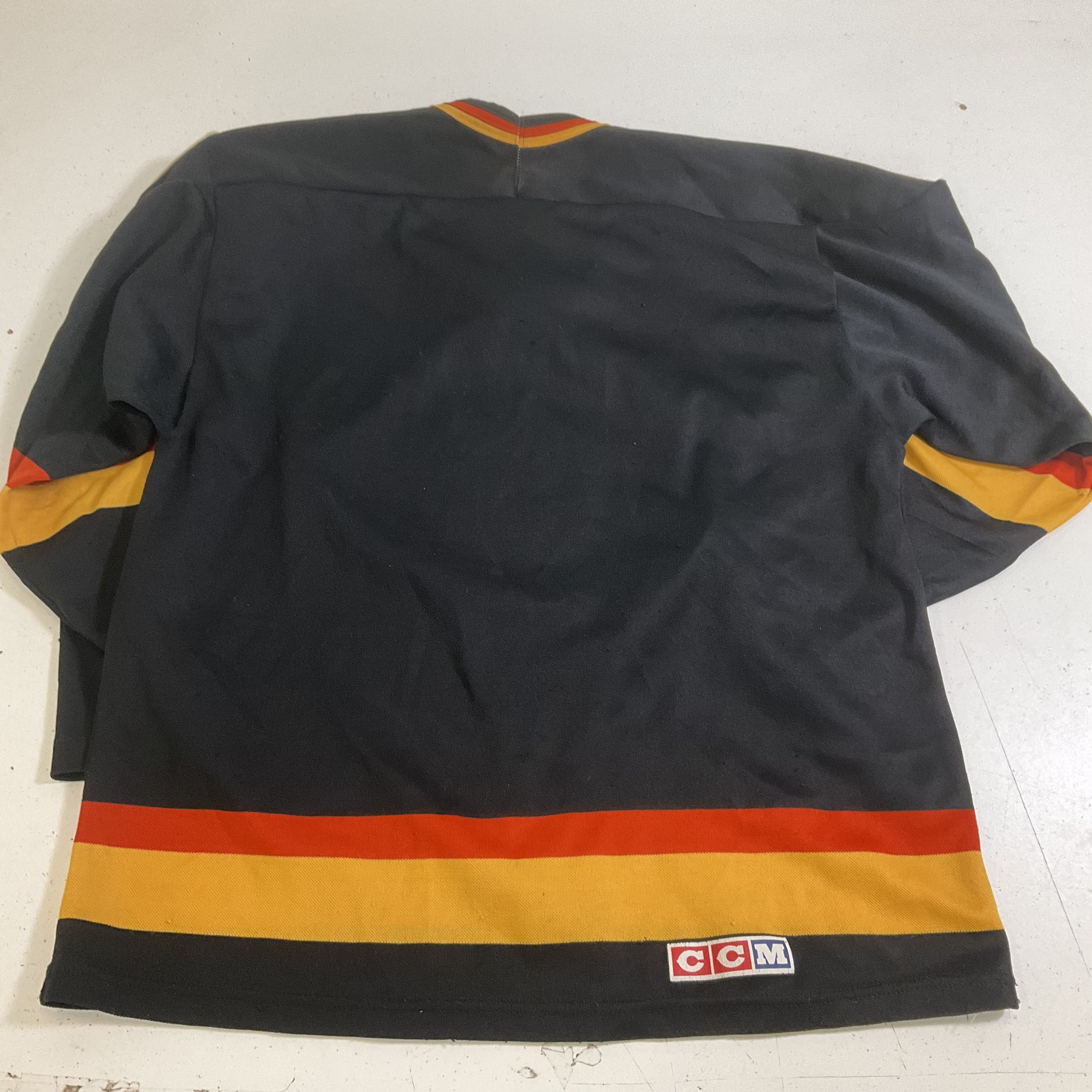 Vintage 1990 Vancouver Canucks 20th Anniversary Skate Logo CCM Jersey Sz M