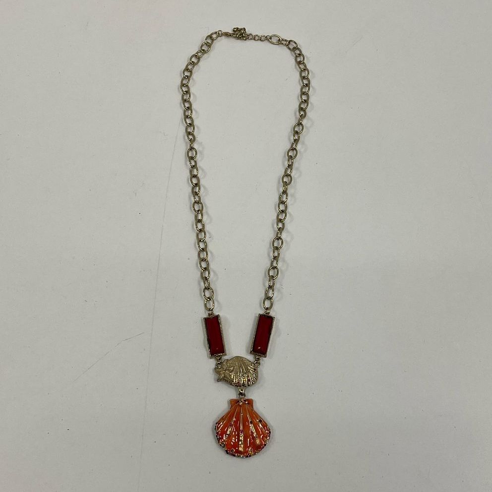 Costume Jewelry Necklace Gold Tone Seashells Red Orange