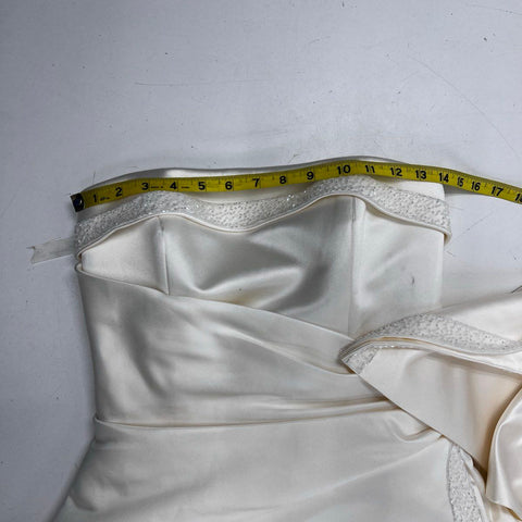 Private Collection Women's Ivory Strapless Lace Up Wedding Dress Sz 8 Vintage