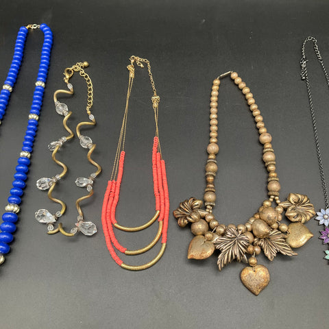 Fashion Costume Jewelry Lot of 9 Necklaces Statement Beaded Pendant Mixed