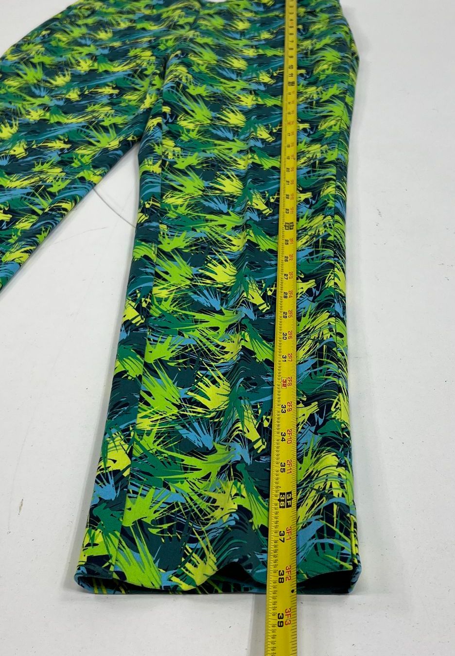 NWOT Women's Soft Surroundings Tropical Green Leaf Print Pants - Size Small