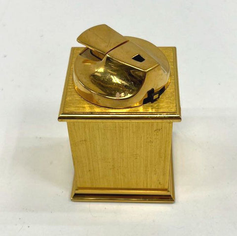 Vintage Ronson The Classic Gold Tone Desk Table Lighter Woodbridge NJ USA