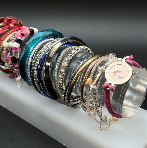 Mixed Style Jewelry Lot 35+ Bracelets Bangles Beaded Rhinestone Boho Fashion