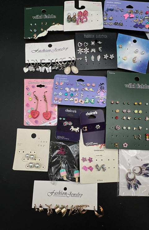 Mixed Costume Jewelry Earring Lot Claire's Wild Fable LOFT Target 1 Lb