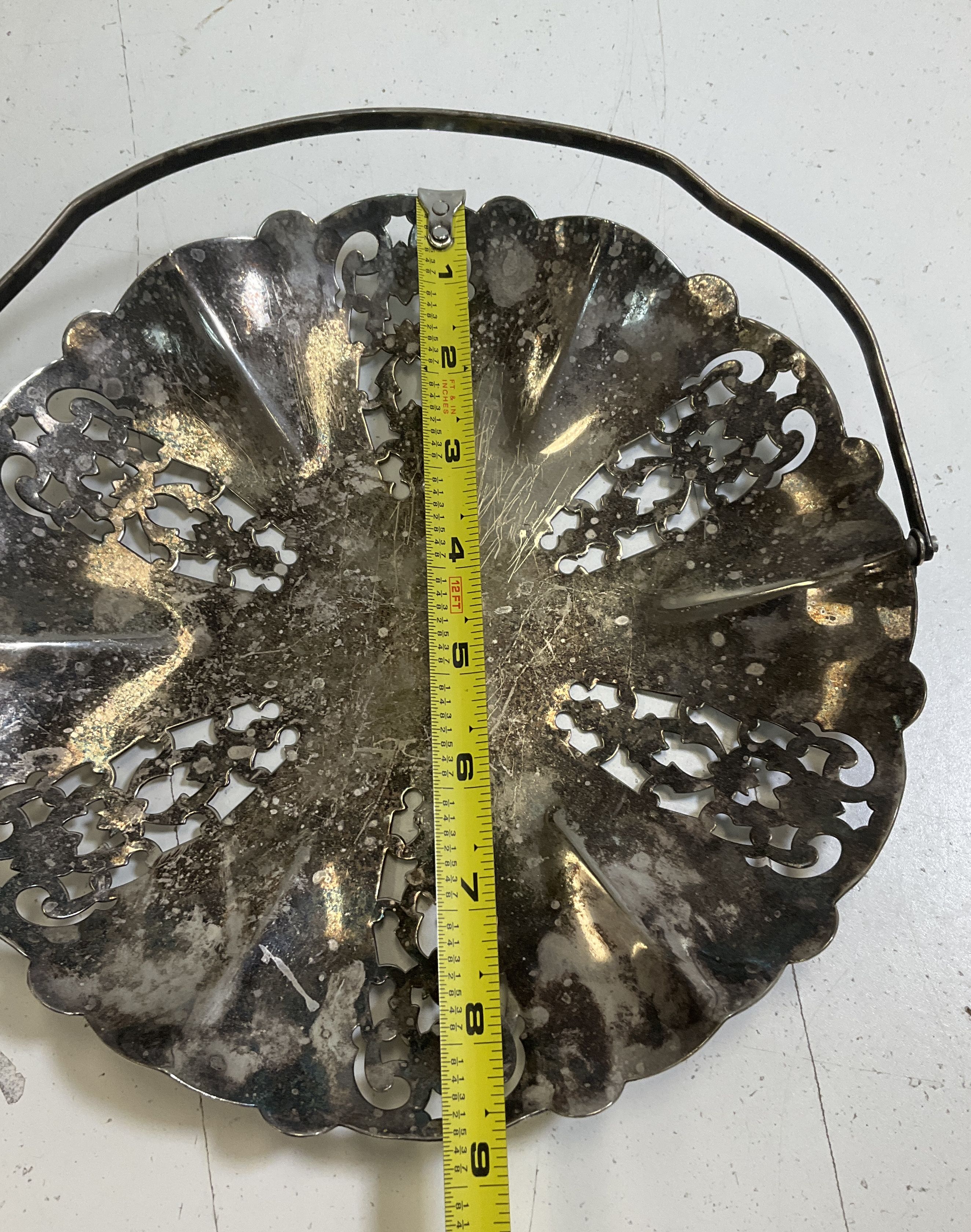 Vintage Silver Plated Reticulated Wedding Basket Pierced Dish w/ Handle 8.5"