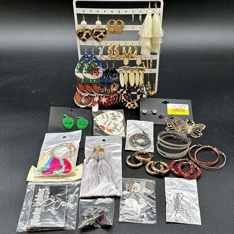 Fashion Costume Jewelry Lot 30+ Pairs Earrings Notetables Boho Western Hoops