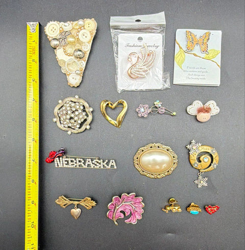 Vintage to Modern Costume Jewelry Lot 14 Brooches Pins Rhinestone Enamel Pearl
