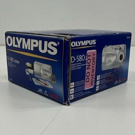 Olympus D-580 Zoom Camedia 4.0MP Digital Camera Silver In Box Tested Works