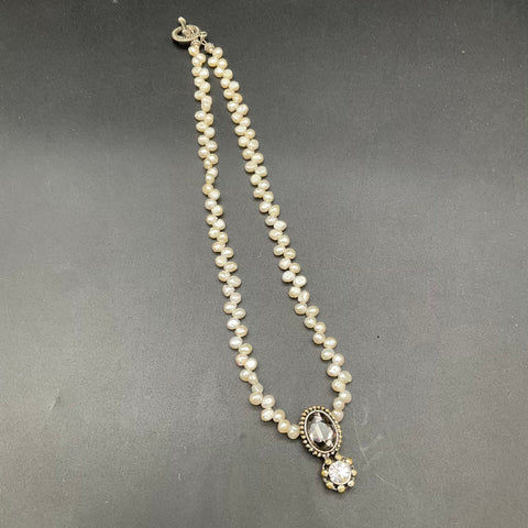 Freshwater & Faux Pearl Jewelry Lot 9 Pcs Necklaces Stretch Bracelets Earrings