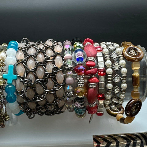 Vintage & Modern Costume Jewelry Bracelet Lot 18pc Cuff Beaded Bangle Stretch