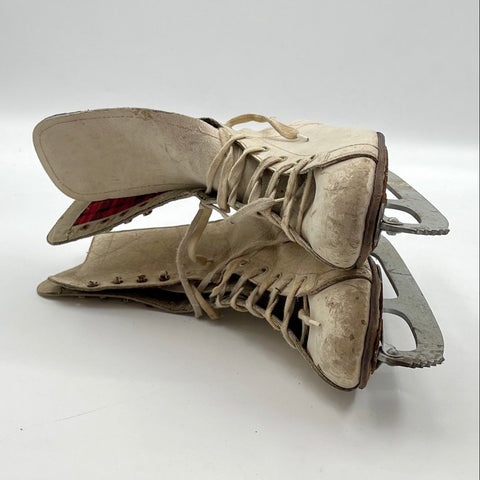 Vintage 1950s J.C. Higgins Sears White Leather Figure Ice Skates Size 8