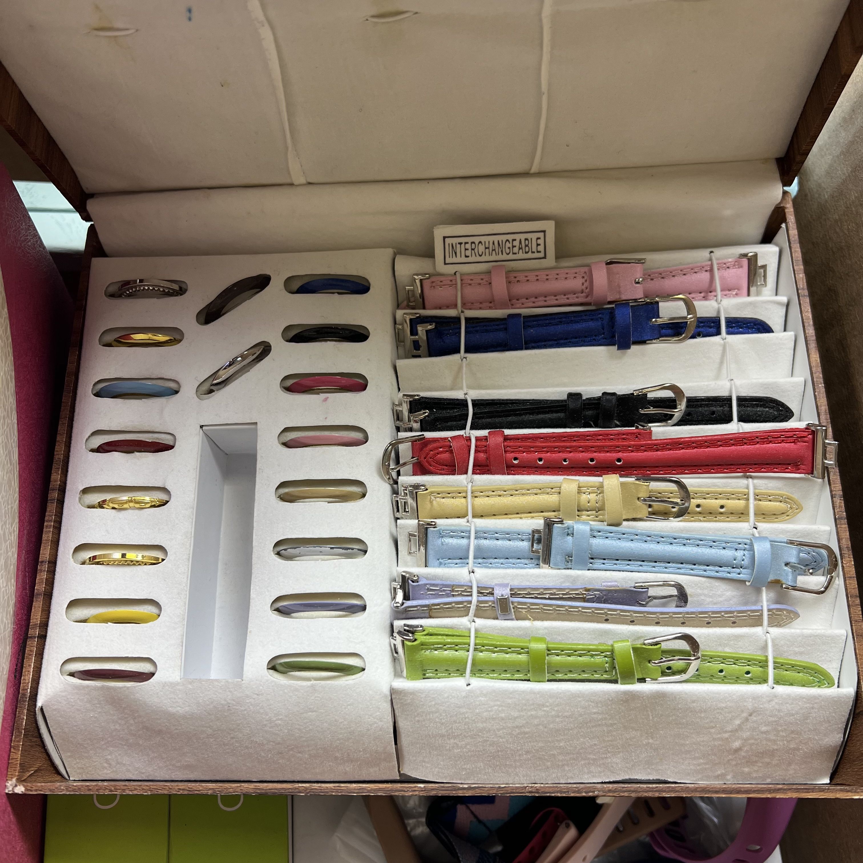 14LB+ Assorted Watchbands Activity Trackers Wristwatches Apple Fitbit Unbranded