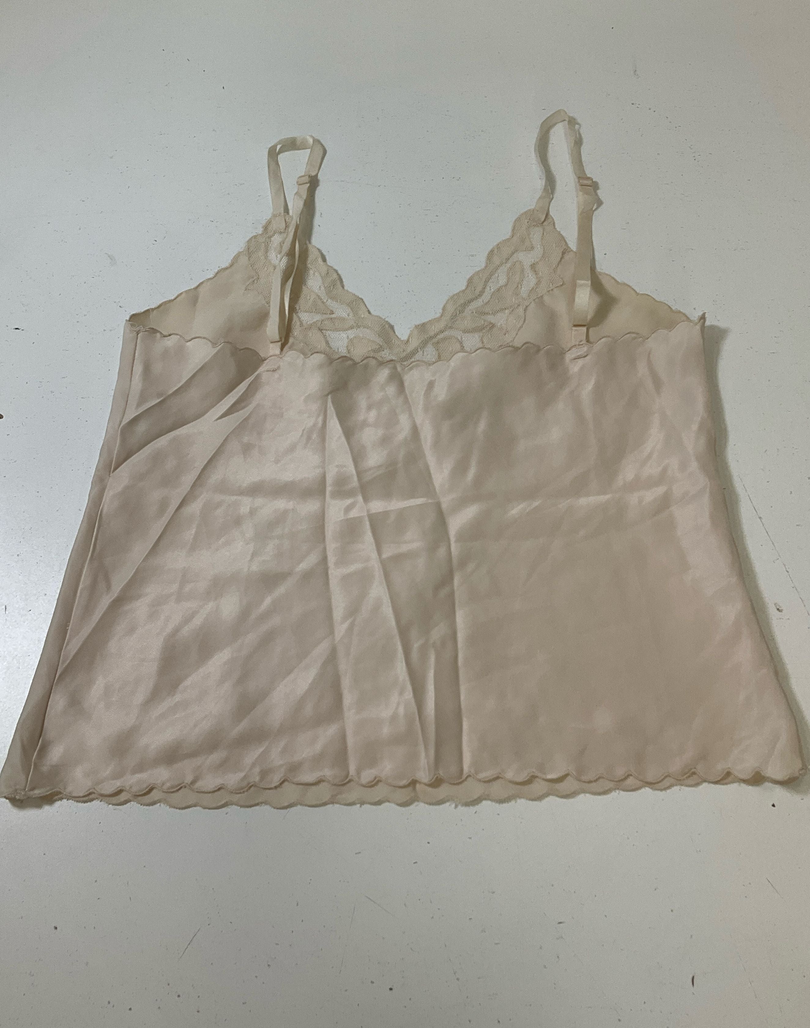 2 Vintage Women's Camisoles Cami Vassarette Ventura Black & Beige Size 34/36