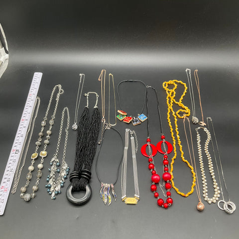 Mixed Jewelry Lot of 15 Necklaces Vintage and Modern Costume Chicos Beaded